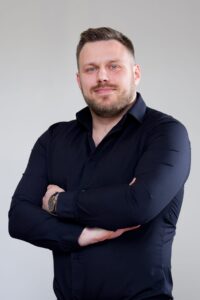 Arkadiusz Ciszewski, windhunter service