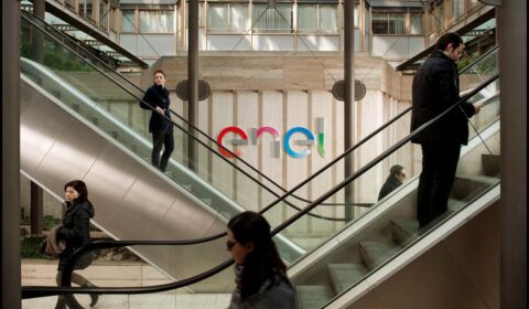 Enel przyspiesza rozw&oacute;j w Europie i Polsce. W trzy lata zainwestuje 53 mld euro