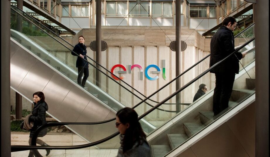 Enel przyspiesza rozw&oacute;j w Europie i Polsce. W trzy lata zainwestuje 53 mld euro