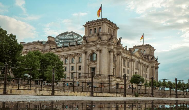 Rząd Niemiec chce zlikwidować wsparcie dla domowej fotowoltaiki