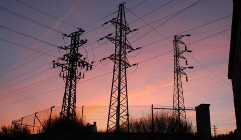 Sieci pod presją. AI zwiększy zapotrzebowanie na energię o jedną czwartą