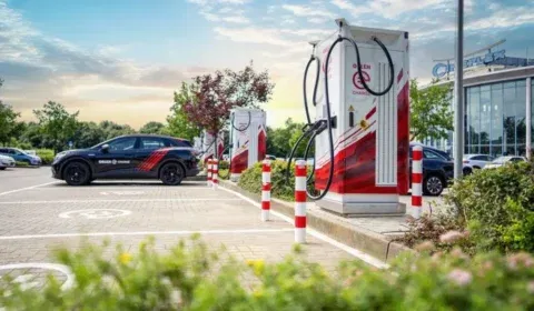Polski operator uruchomi w Niemczech 160 nowych punkt&oacute;w ładowania