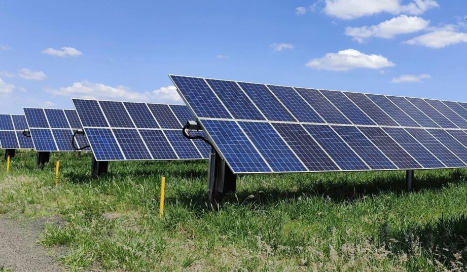 Złącza PV w instalacjach fotowoltaicznych - dlaczego producenci paneli zalecają dedykowane rozwiązania?