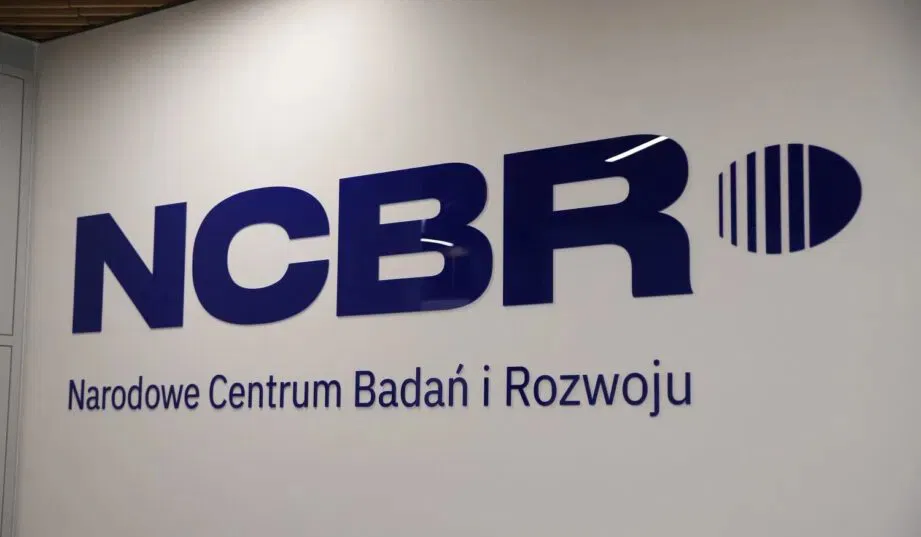 Miliony zł dofinansowania dla dużych firm w konkursie Ścieżka SMART