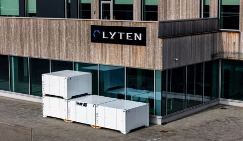 Amerykanie uruchomili fabrykę magazyn&oacute;w energii w Gdańsku