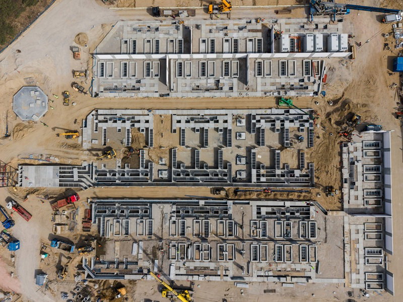 Dostawa magazynów energii na teren budowy magazynu energii Żarnowiec