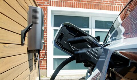 Samoch&oacute;d jako magazyn energii. Dwukierunkowe ładowarki były zbyt drogie, ale to zaczyna się zmieniać