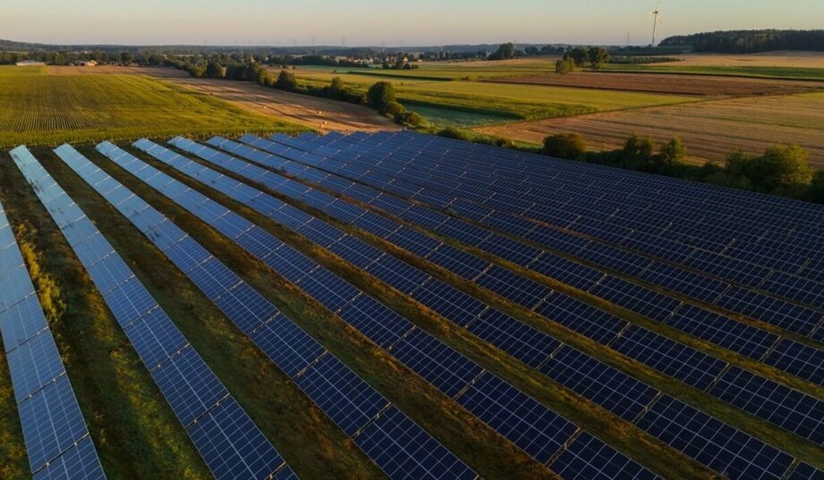 Niemiecki inwestor kupuje duży projekt PV + BESS na p&oacute;łnocy Polski
