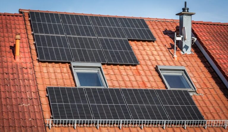 Duże wahania w cenach energii od prosument&oacute;w