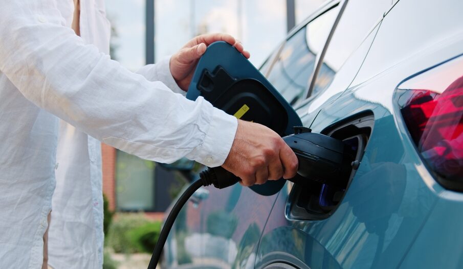 W UK elektryki tańsze niż auta spalinowe