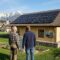 Prosument podzieli się energią z sąsiadem lub rodziną. Cenę uzgodnią wsp&oacute;lnie
