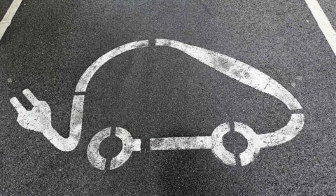 Zakończono nab&oacute;r w programie NaszEauto. Ponad 41 tys. wniosk&oacute;w o dofinansowanie