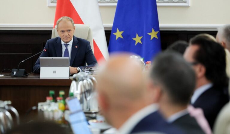 Za 15 lat z OZE będziemy mieć 2/3 energii. Rząd przyjął Krajowy Plan w dziedzinie Energii i Klimatu