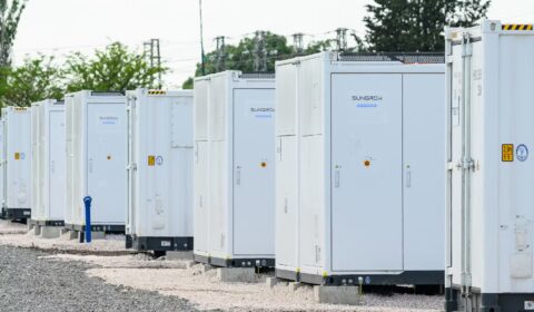 Chiński gigant stawia na Europę. Uruchomił wielki magazyn energii na Bałkanach
