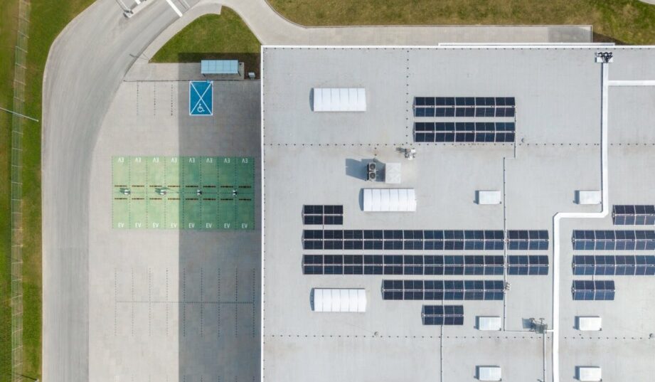 Nowy magazyn Prologis: Fotowoltaika, pompy ciepła, BESS i stacje ładowania EV