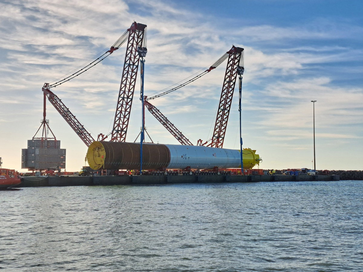 Transport fundamentów Baltic Power