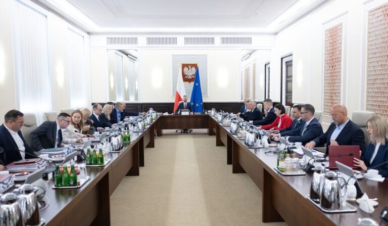 Rząd zatwierdził nowe zasady ustalania pojemności magazynu energii dla prosumenta