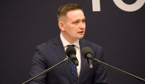 Ministerstwo broni nowych zasad instalacji magazyn&oacute;w energii. Wejdą w życie za 2 miesiące