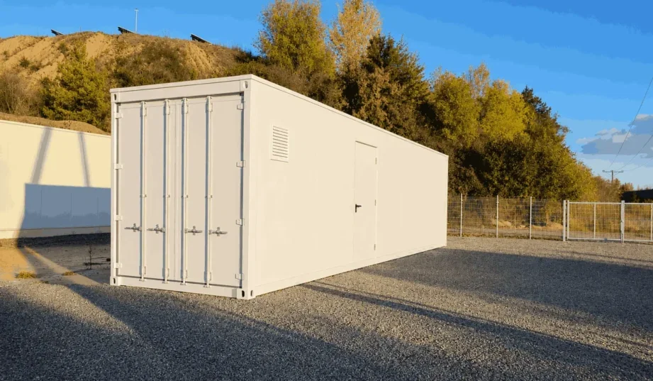 Duży magazyn energii powstanie pod Poznaniem. Ma pom&oacute;c w walce z drogą energią