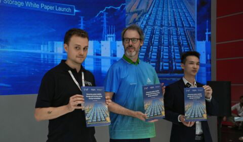 Kehua, T&Uuml;V Rheinland i Energy Storage News publikują białą księgę o grid-forming