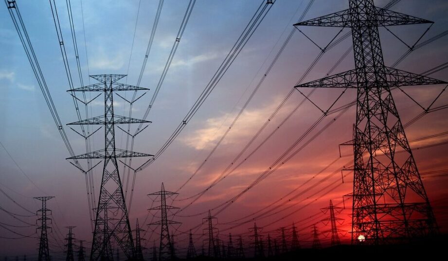 Upały powyżej 35&deg;C testują polską sieć energetyczną. Największe ryzyko to lokalne awarie
