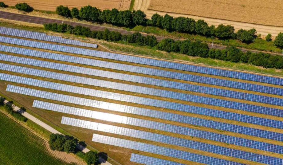 Niemcy budują farmy fotowoltaiczne w Polsce. Energię kupi Respect Energy