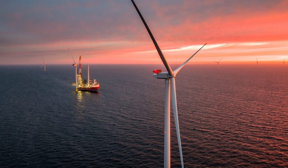 Minister potwierdza termin uruchomienia morskiej farmy Baltic Power. Inwestycja nie notuje op&oacute;źnień