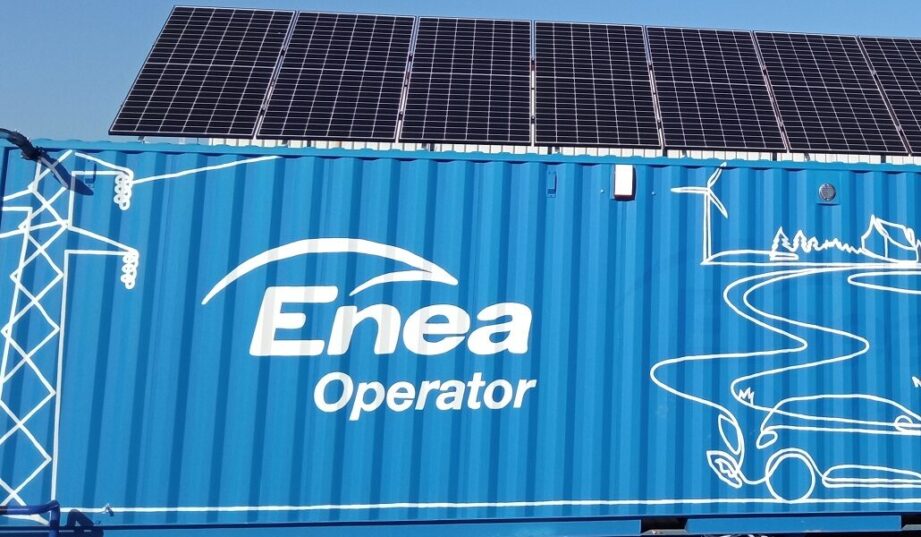W sieci Enei przybyło magazyn&oacute;w energii. Jest pierwsza umowa na dodatkowy punkt poboru energii