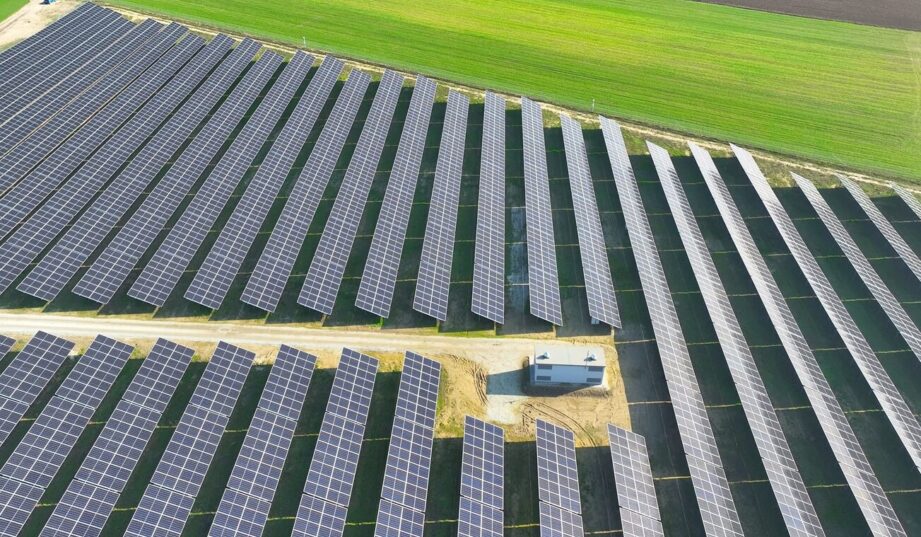 Nowa farma PV w Zachodniopomorskiem robi wrażenie. Zajmuje powierzchnię 40 boisk