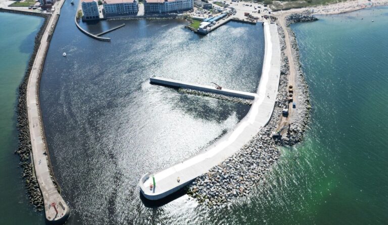 Port w Darłowie obsłuży morskie farmy wiatrowe. Dwie inwestycje z KPO zakończone
