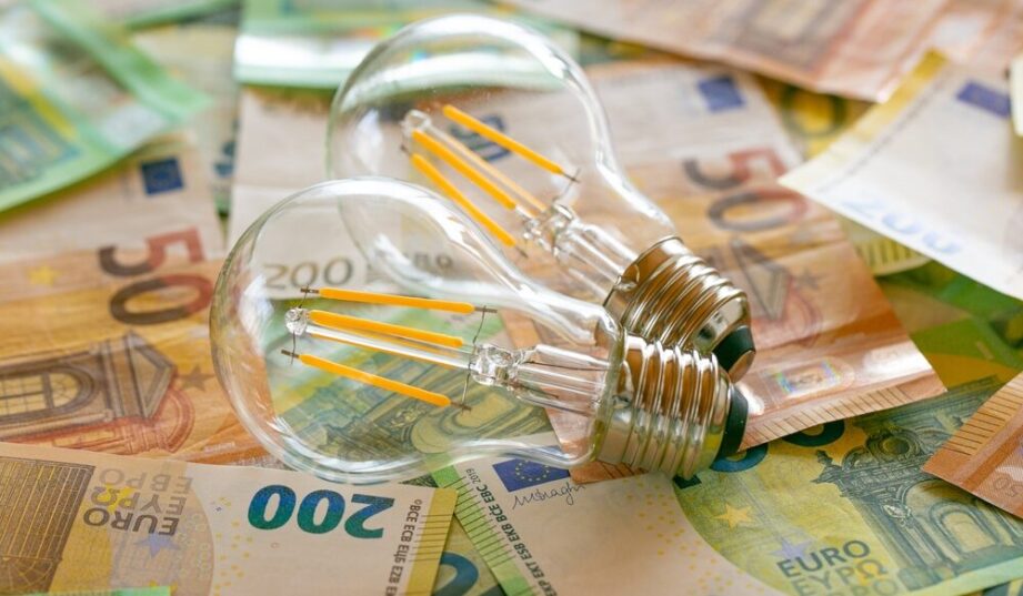 Ceny energii zn&oacute;w rosną. Aż 21 kraj&oacute;w Europy przekroczyło pr&oacute;g 100 euro/MWh