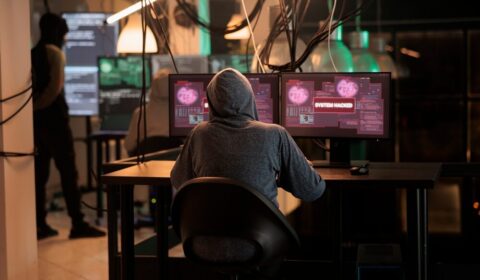 Kiedy zgłosić cyberatak? Rząd doprecyzuje zasady dla 15 sektor&oacute;w, w tym energetyki