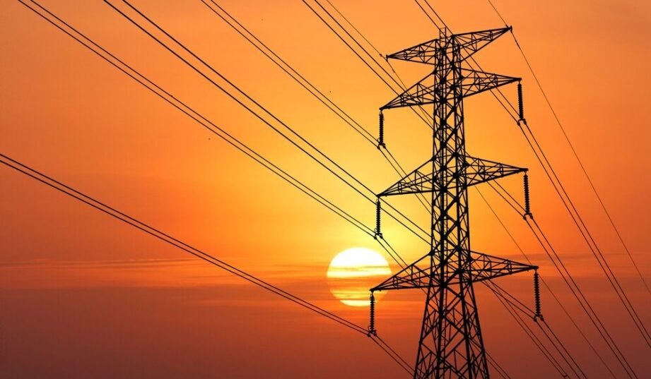 Fotowoltaika została liderem mocy w Polsce. Węgiel nadal dominuje w produkcji energii