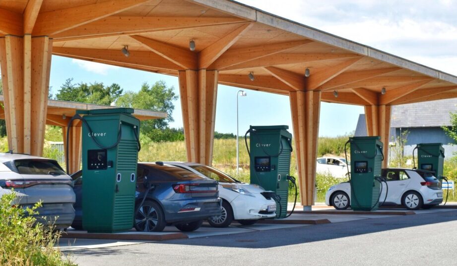 Dania dogoniła Norwegię. 97 proc. nowych aut dla os&oacute;b prywatnych jest elektrycznych