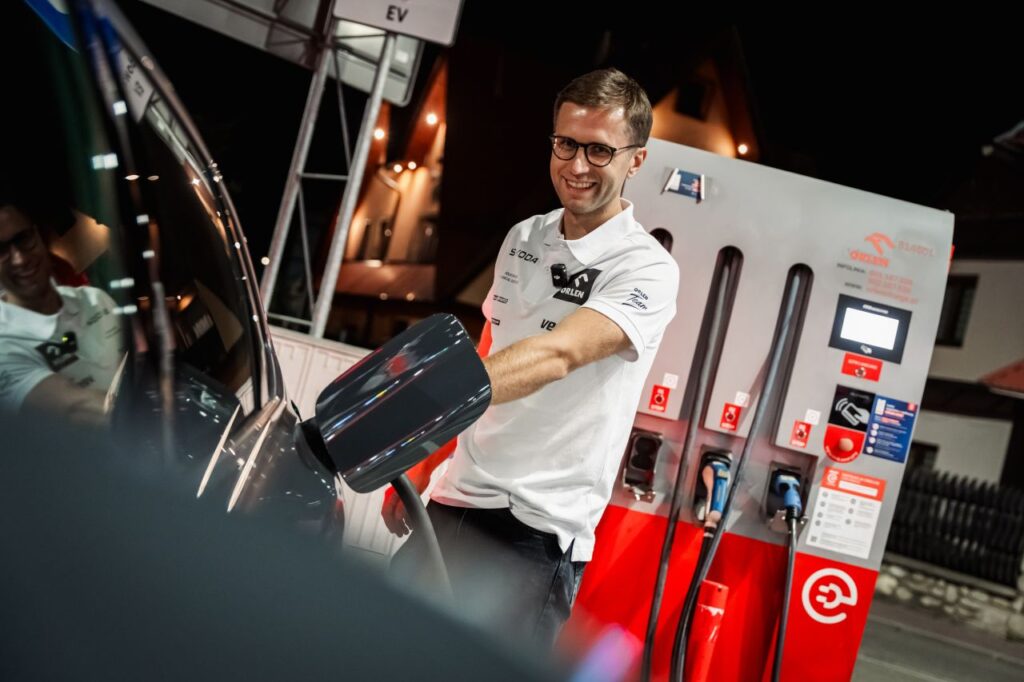 Miko Marczyk pobił kolejny rekord - 1338 km na jednym ładowaniu. Fot. Miko Marczyk