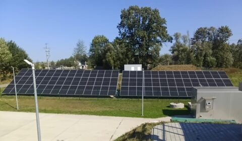 Nowa Słupia rozwija sp&oacute;łdzielnię energetyczną. Coraz więcej instalacji PV i magazyn&oacute;w energii