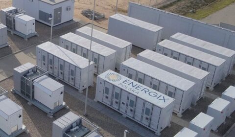 Nowy etap dla magazyn&oacute;w energii w Polsce. Pierwsza instalacja zapewni usługi systemowe