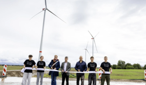 Nietypowy inwestor w OZE. Kościelna sp&oacute;łka uruchomiła farmę wiatrową