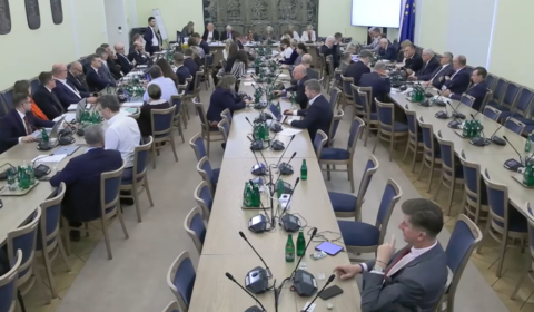 Oszukani przez wykonawc&oacute;w w Czystym Powietrzu zyskają ochronę. Komisje poparły projekt ustawy