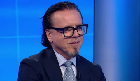 Projekt polskiej fabryki EV przyspiesza. Negocjacje z Foxconnem na finiszu