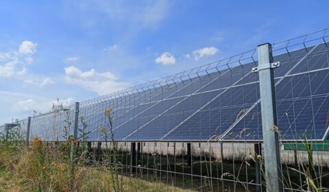 Wyłączanie fotowoltaiki w Polsce staje się codziennością. Potwierdzają to najnowsze dane