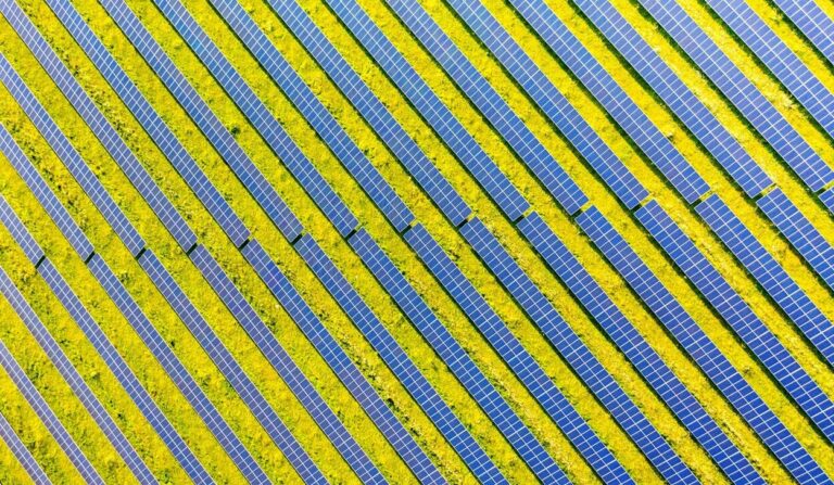 Ukraina premiuje magazyny energii. Rusza nowy system aukcji dla PV