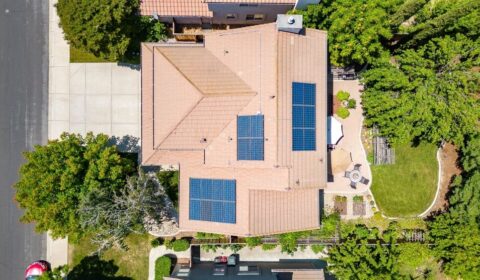 Nowe ułatwienie dla fotowoltaiki? Kalifornia może dopuścić zdalne odbiory instalacji