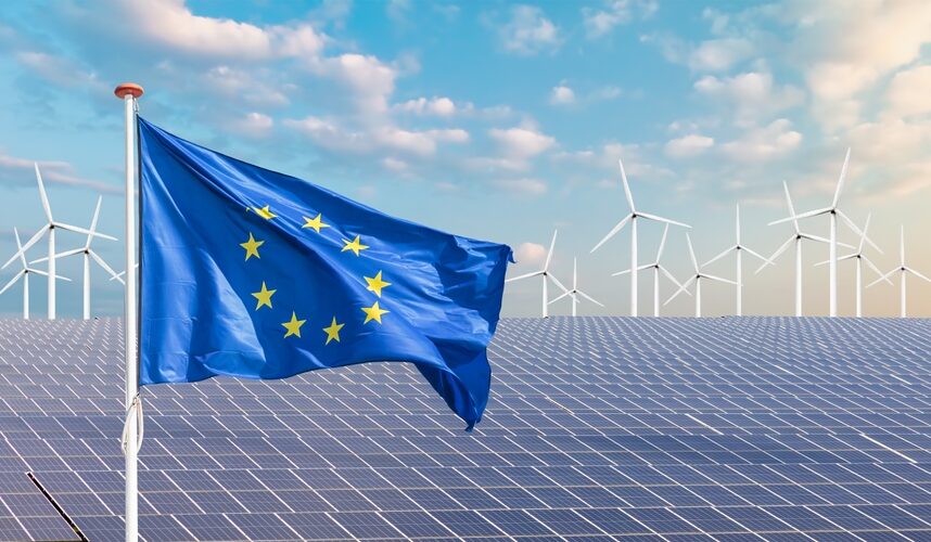 Słońce napędza Europę. Fotowoltaika odpowiada już za ponad 40 proc. energii z OZE
