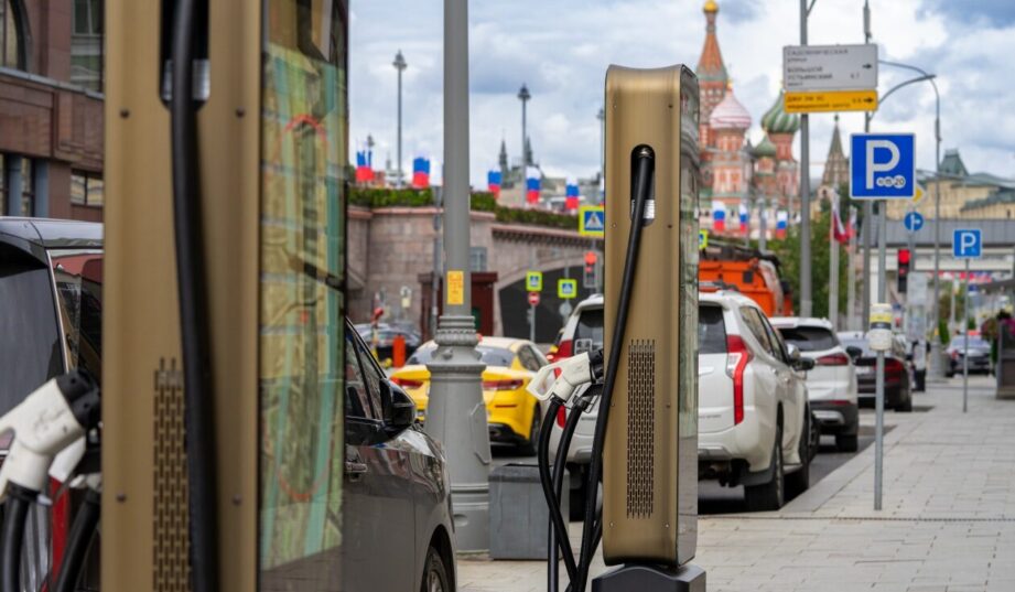 Rosjanie coraz częściej kupują elektryki. Sprzedaż wzrosła ponad dwukrotnie