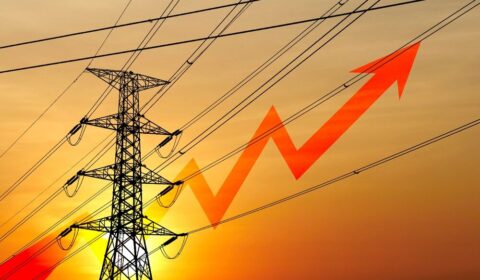 Tani prąd dla przemysłu kosztem transformacji energetycznej? Lewiatan bije na alarm