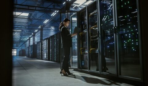 AI i centra danych napędzają popyt na energię. UE chce większej kontroli