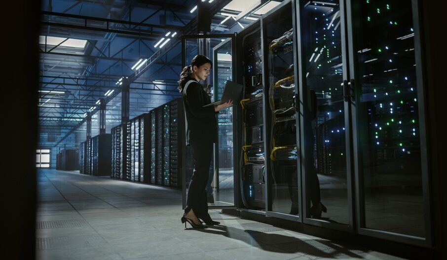 AI i centra danych napędzają popyt na energię. UE chce większej kontroli