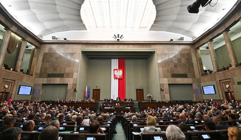 Pomoc dla poszkodowanych w programie Czyste Powietrze. Sejm przyjął ustawę