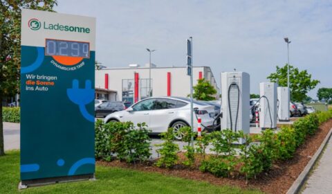 Ponad 70 proc. energii prosto z farmy PV. Tak działa słoneczna taryfa przy niemieckiej A7